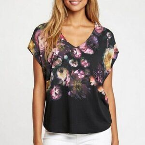 Ted Baker London Noline Shadow Floral Print top. Size 3